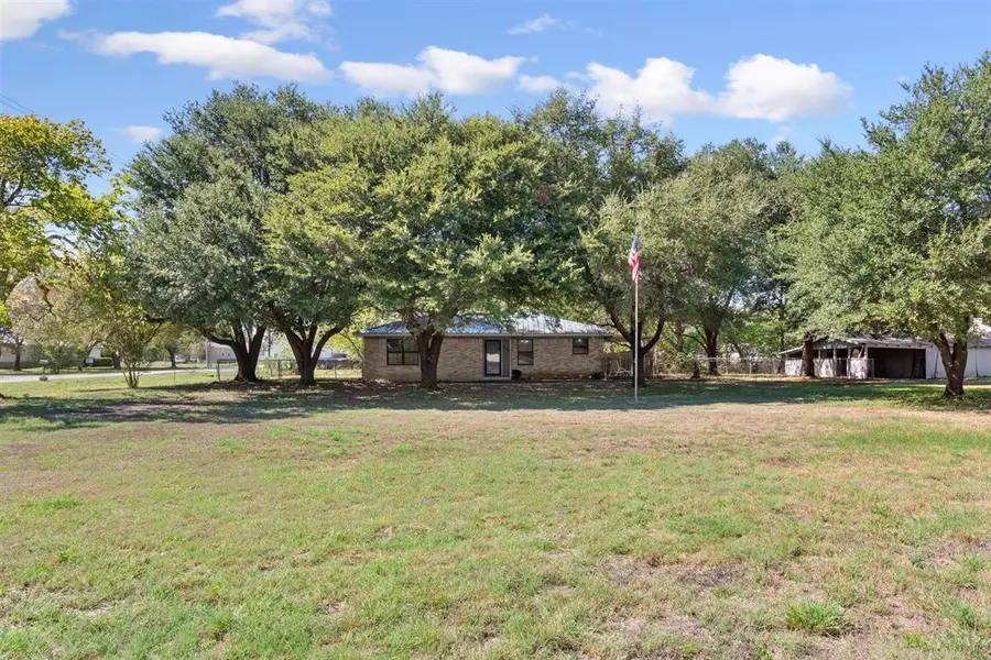 204 Ausborn Street, Eddy, TX 76524 - #2