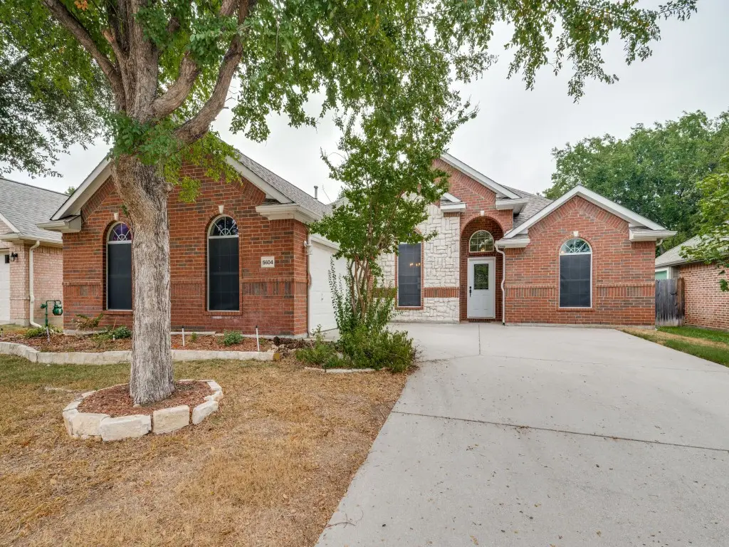 5604 Parkplace Drive, Justin Roanoke, TX 76226 - #1