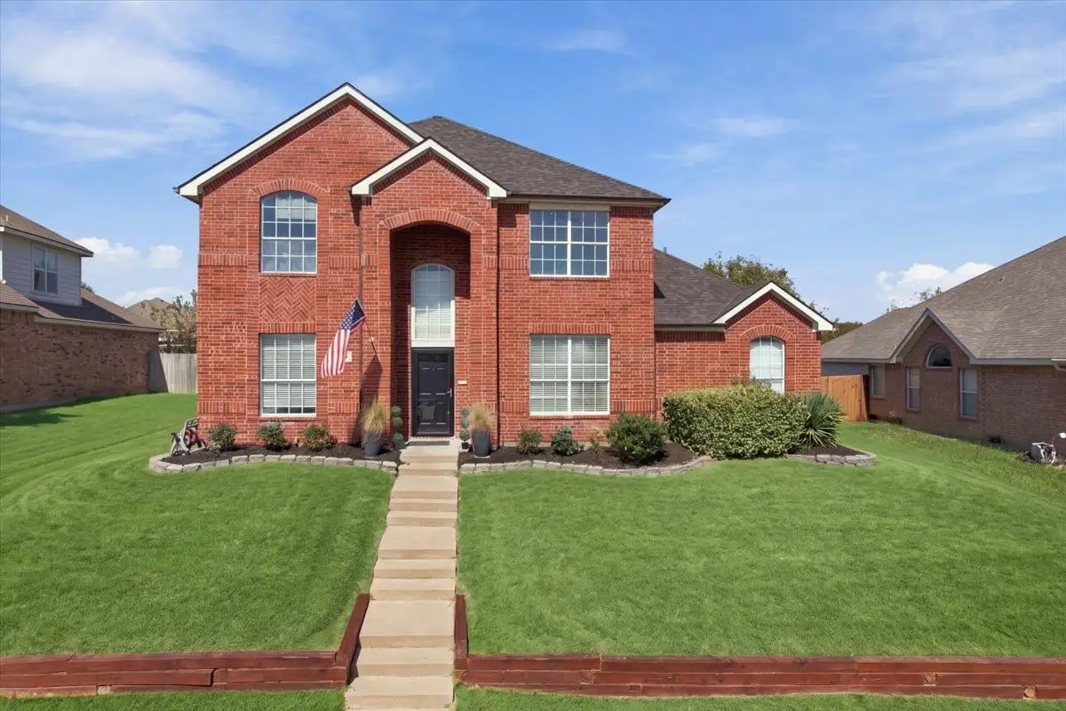 204 Newport Drive, Van Alstyne, TX 75495 - #1
