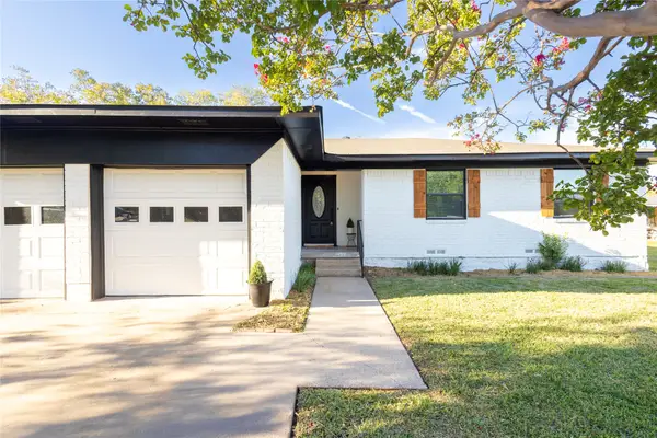 254 Kincaid Street, Van Alstyne, TX 75495
