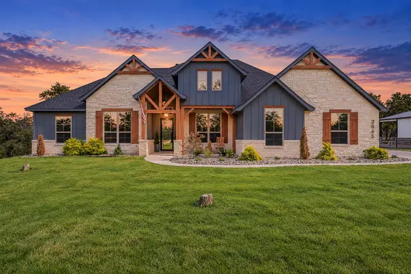 2045 Glenhollow Drive, Weatherford, TX 76088