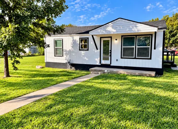 915 Kissell Road, Wilmer, TX 75172