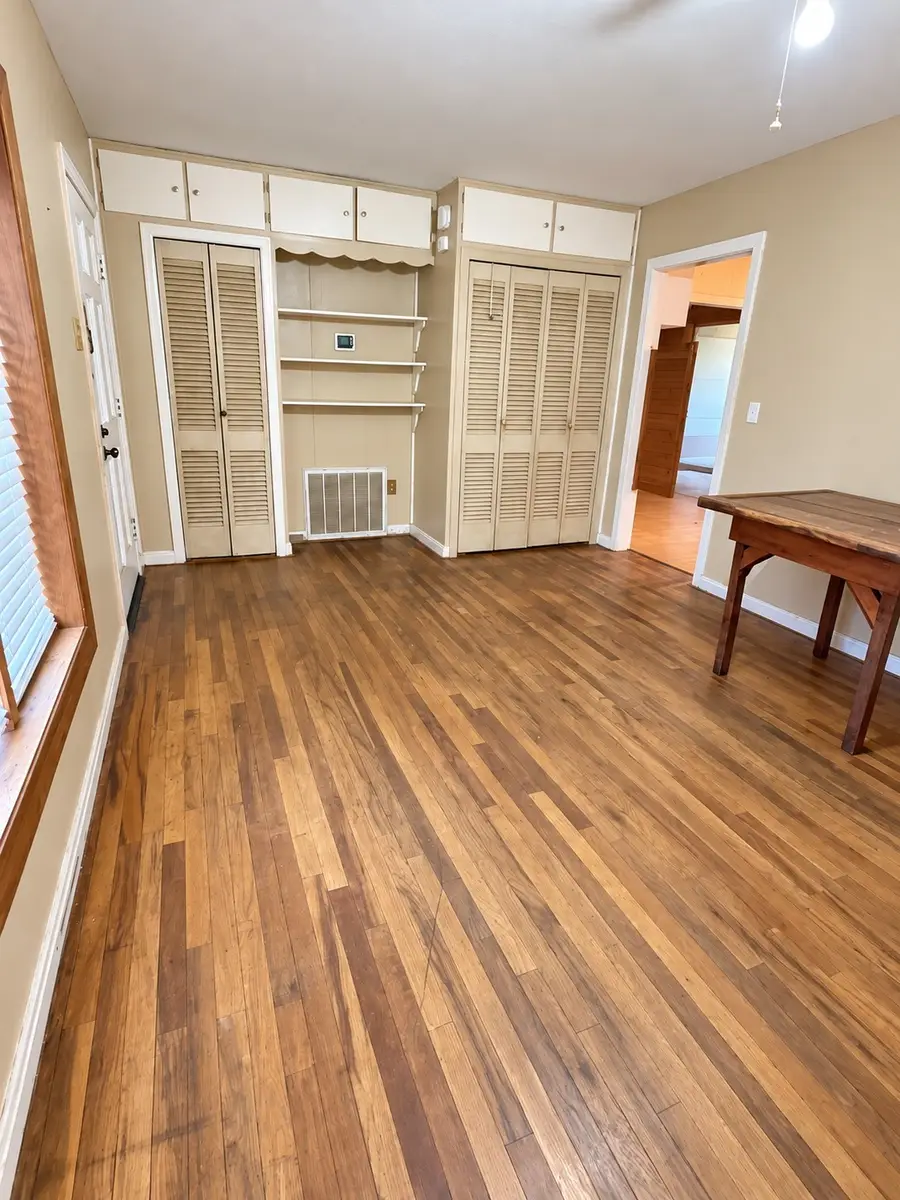 512 E Charles Street, Riesel, TX 76682 - #3