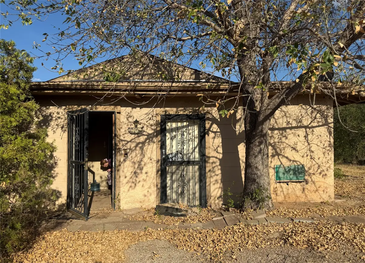 309 S Mcmillin Street, Stamford, TX 79553 - #1