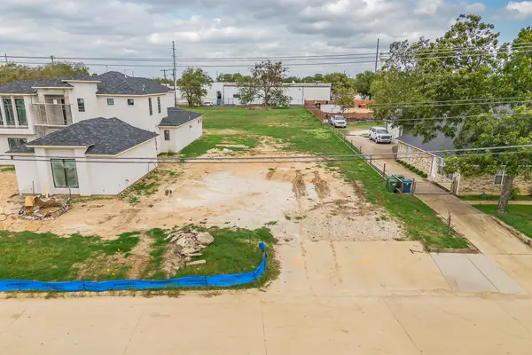 601 Dallas Drive, Roanoke, TX 76262