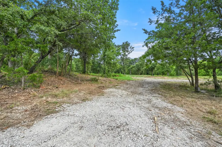 1221 Hillcrest Circle, Gordonville, TX 76245 - #3