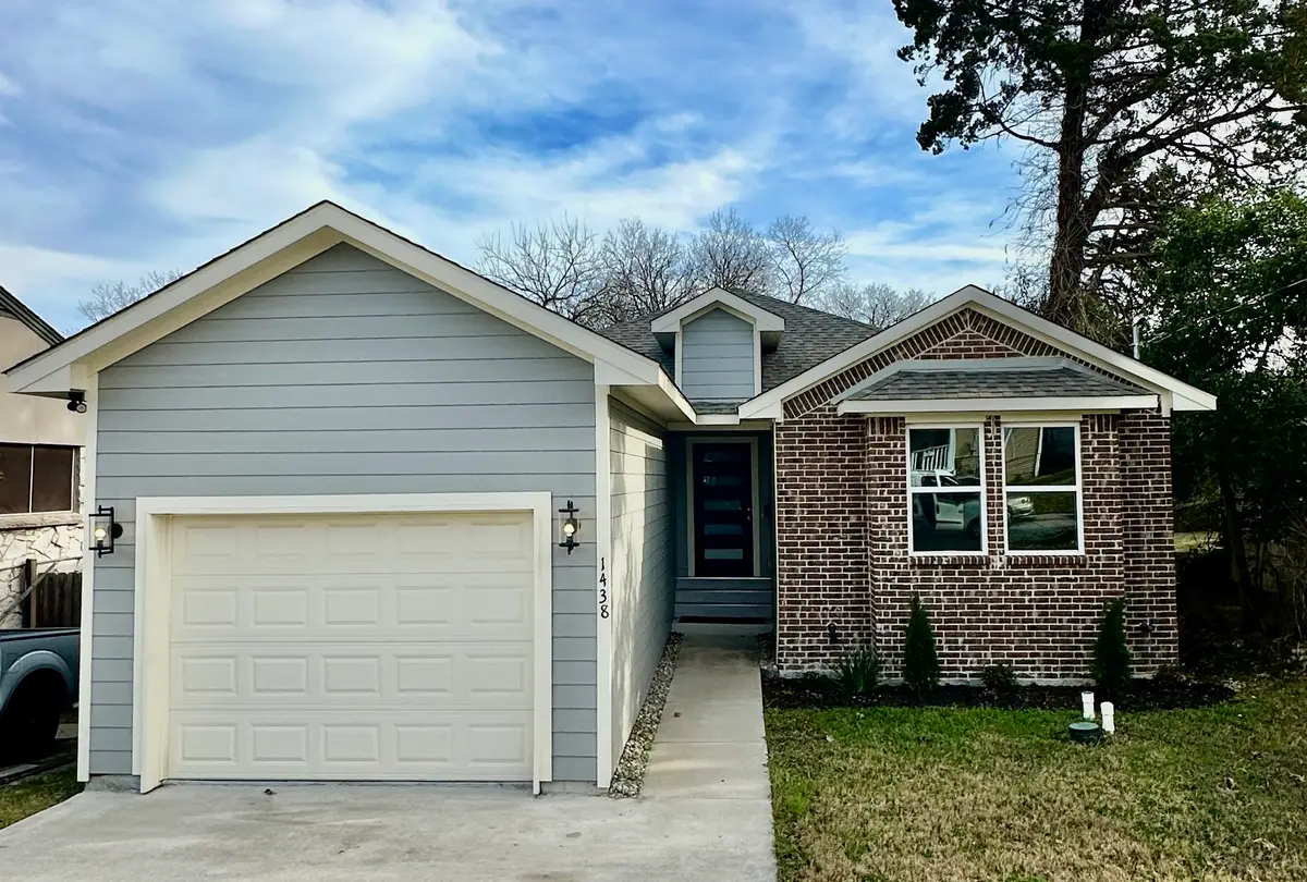 1438 E Waco Avenue, Dallas, TX 75216 - #1