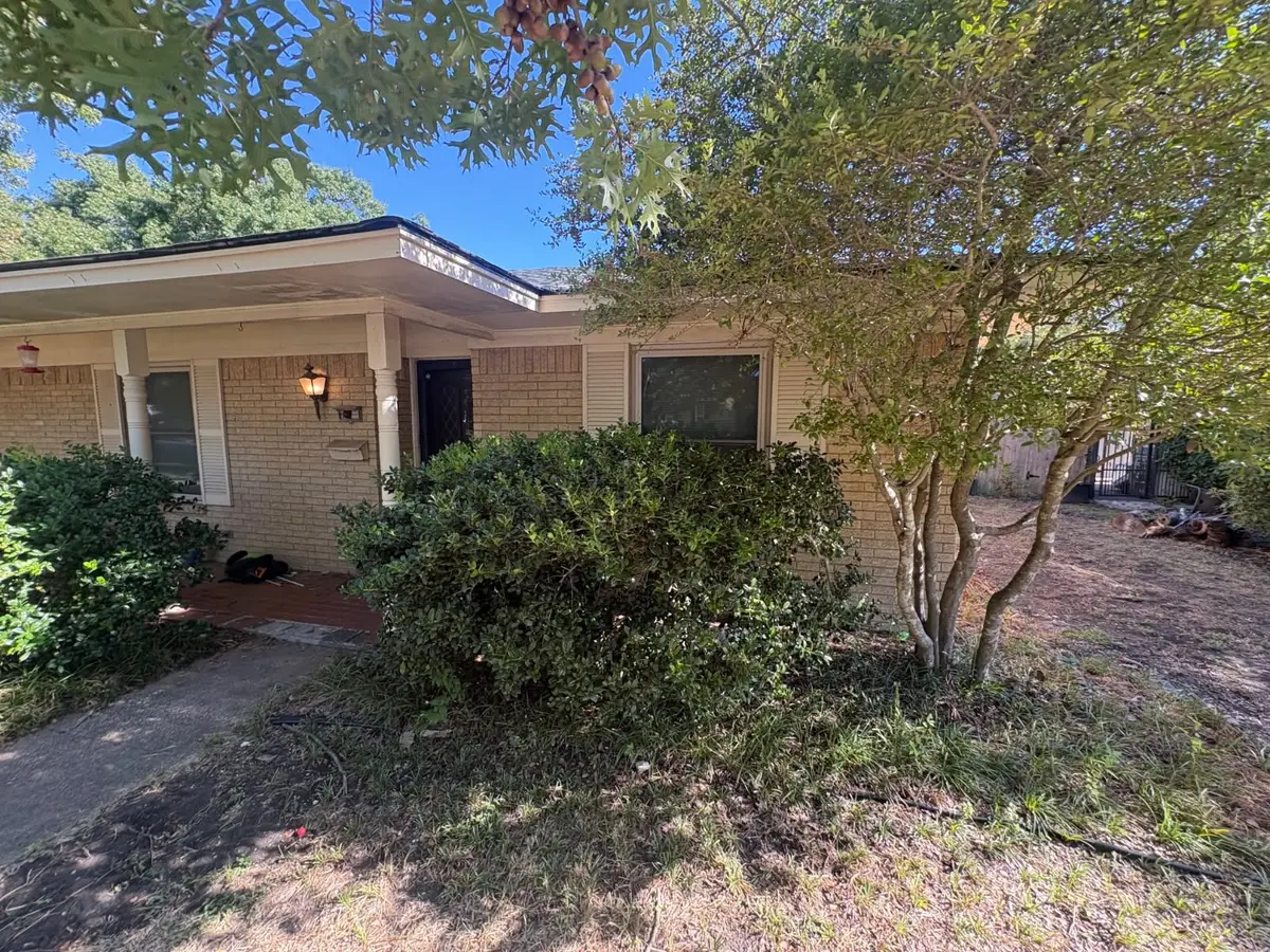109 Auburn Street, Waxahachie, TX 75165 - #1