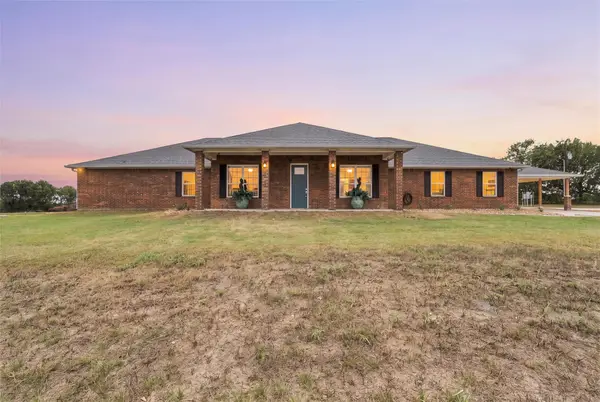 4948 Woodlawn Drive, Lorena, TX 76655