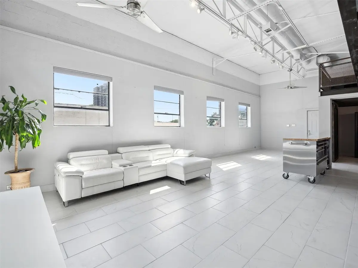 215 N Walton Street #2, Dallas, TX 75226 - #1