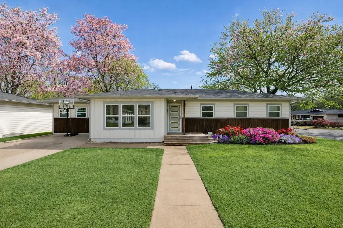 1401 N Highland Avenue, Sherman, TX 75092 - #1