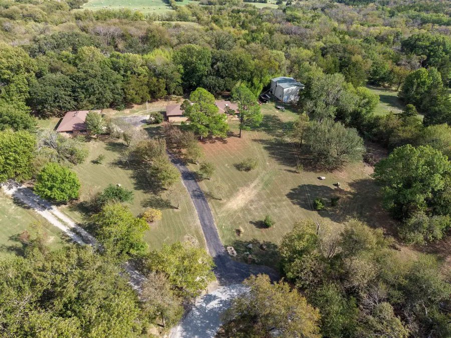 82 Shawnee Circle, Denison, TX 75020 - #2