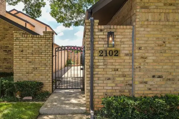 2102 Winter Sunday Way, Arlington, TX 76012