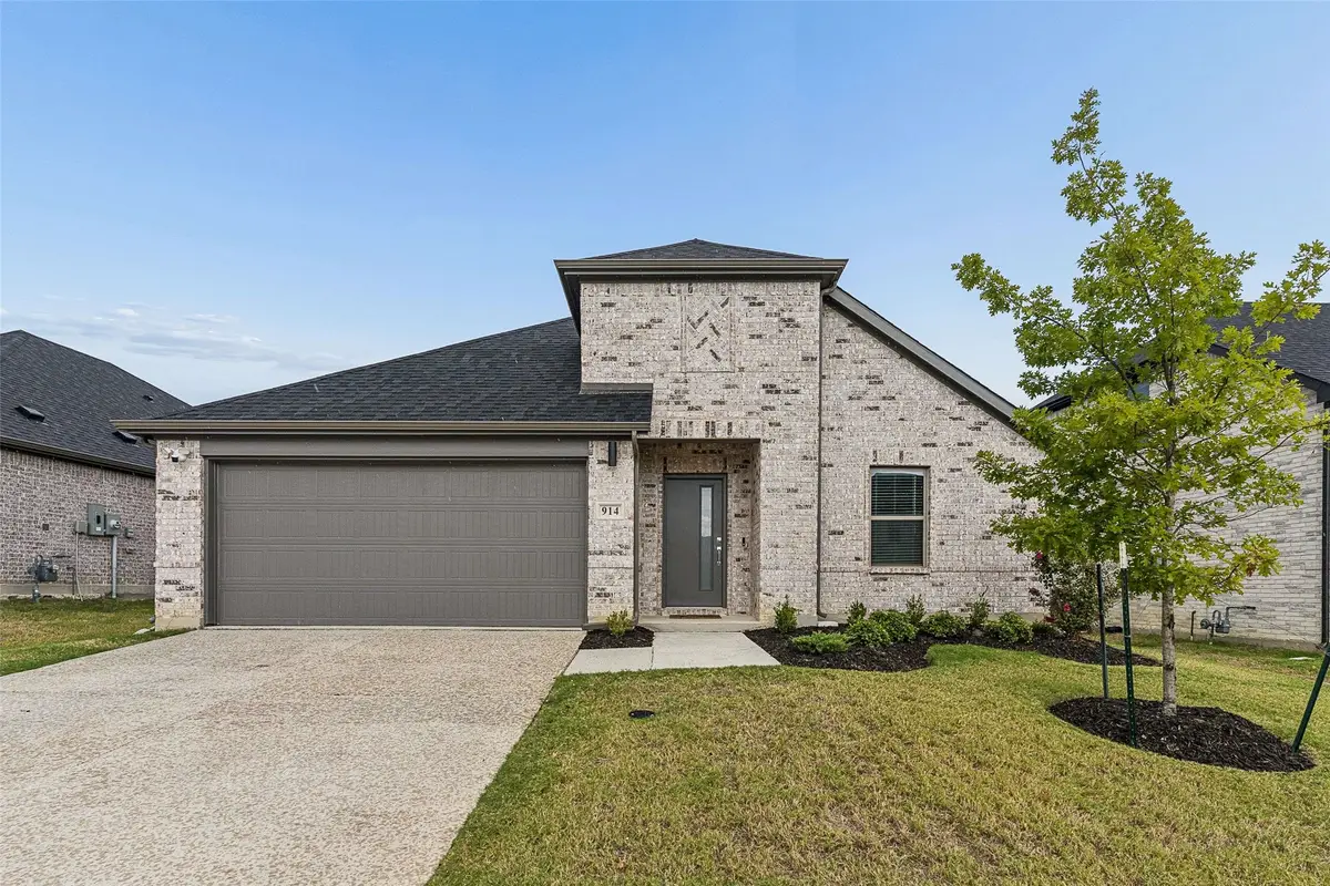 914 Rosemary Hill Drive, Princeton, TX 75071 - #1