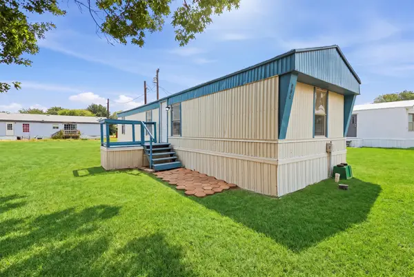 904- B Flamingo Road, Granbury, TX 76049