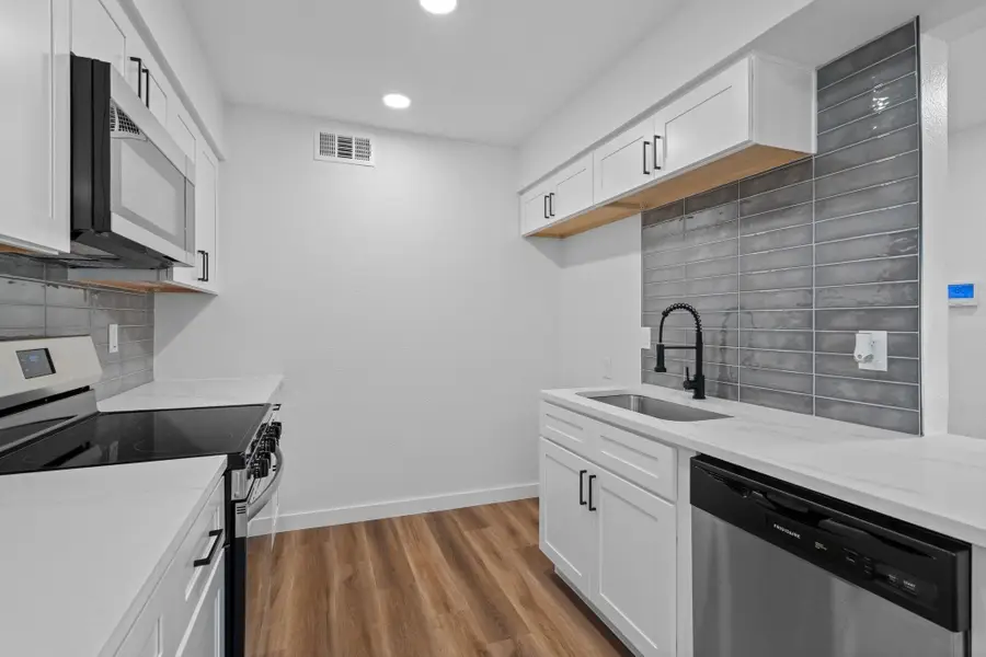 2621 Amherst Court, Irving, TX 75038 - #3