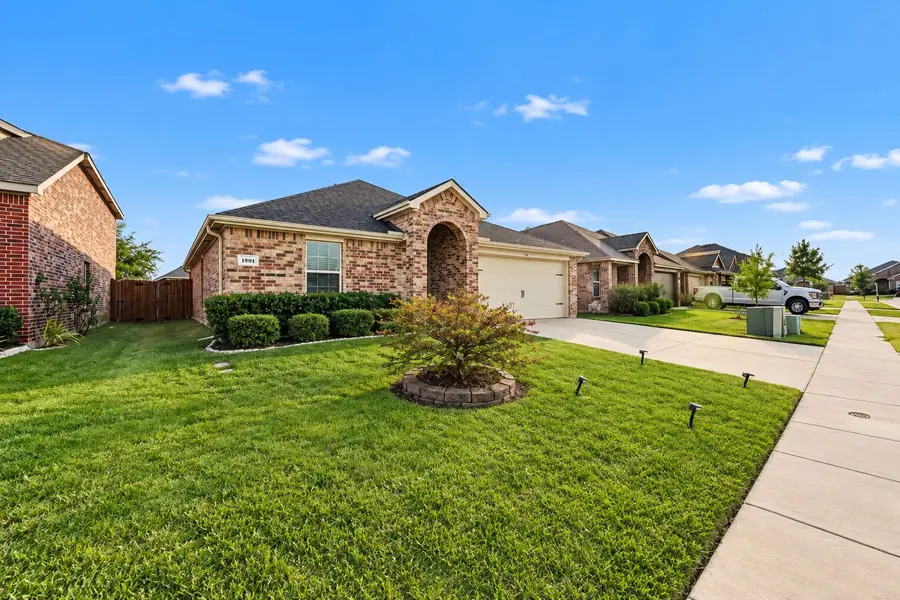 1901 Crimson Avenue, Farmersville, TX 75442 - #3