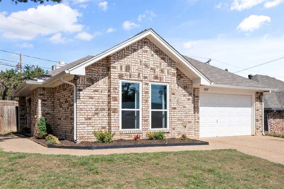 7437 Little Rock Lane, Fort Worth, TX 76120 - #1