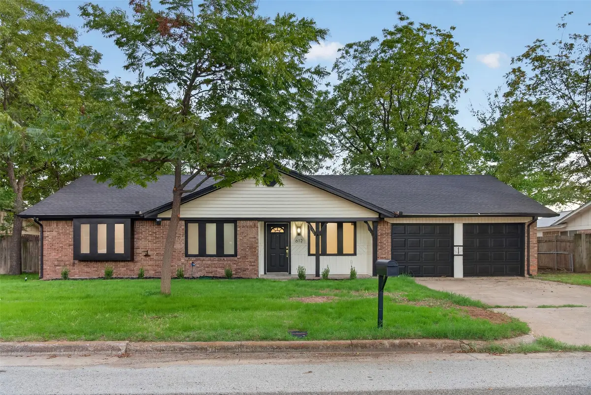 612 Simpson Terrace, Bedford, TX 76021 - #1