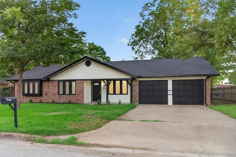 612 Simpson Terrace, Bedford, TX 76021 - #2