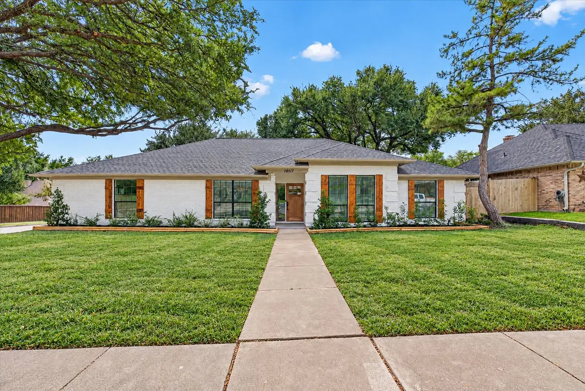 10117 Stoneleigh Drive, Benbrook, TX 76126 - #1