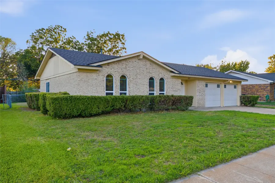 621 NW Barbara Lane, Burleson, TX 76028 - #3