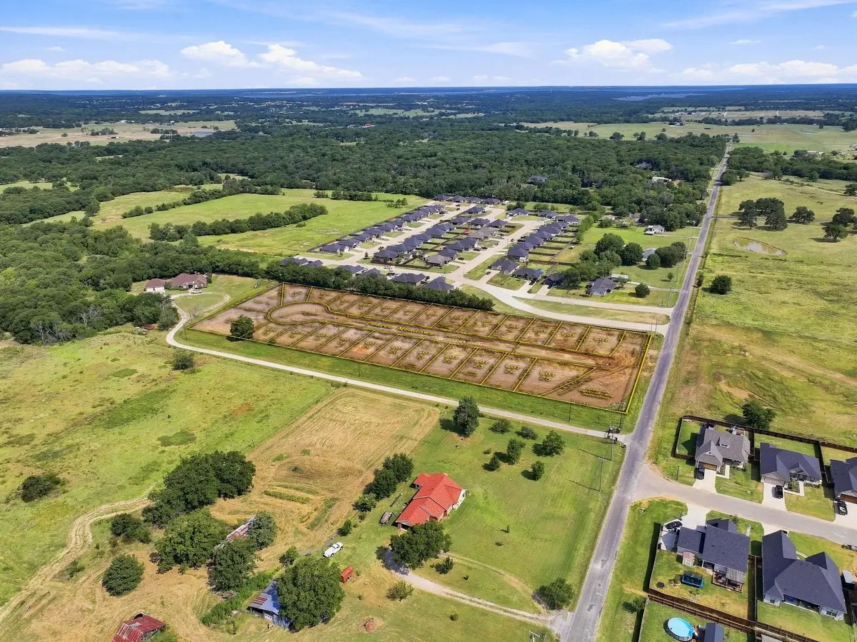 512 Pearce Meadows, Pottsboro, TX 75076 - #1