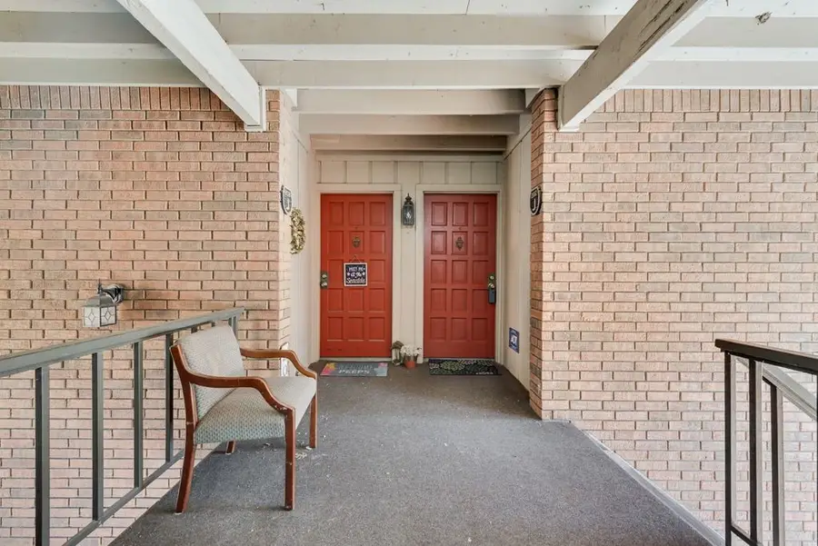 2803 Rio Branco Street #202 J, Farmers Branch, TX 75234 - #2