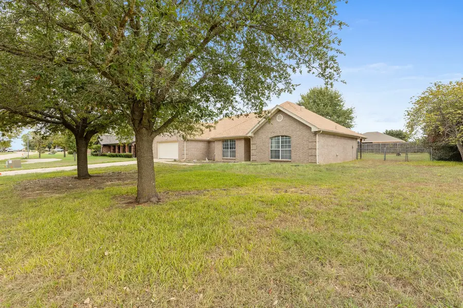 210 River Place W, Gatesville, TX 76528 - #3