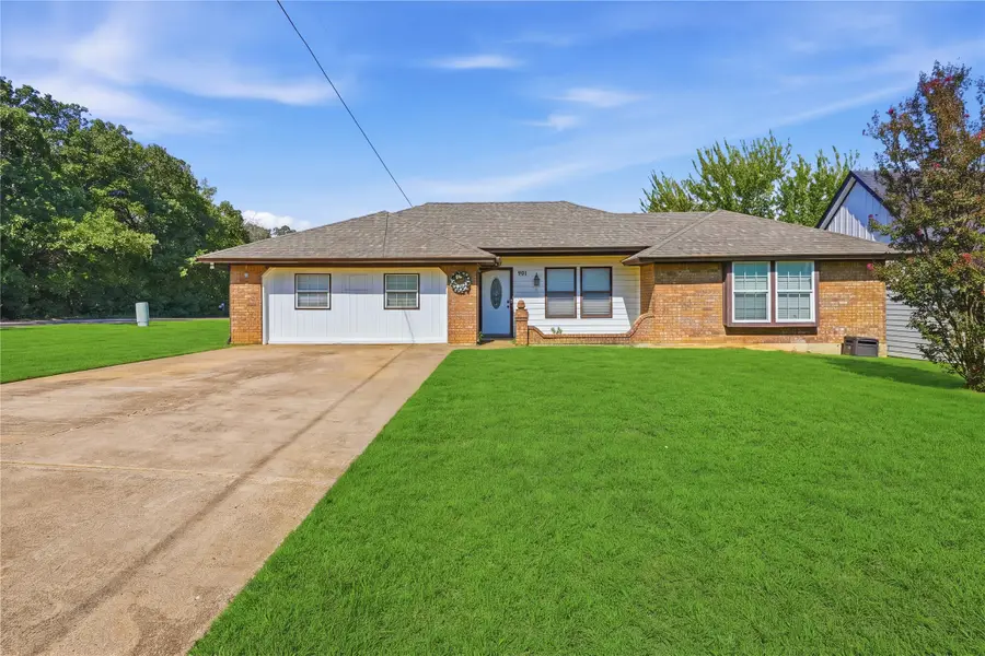 901 Melanie Lane, Keene, TX 76059 - #2