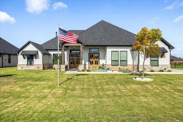 1105 Tremont Lane, Granbury, TX 76049