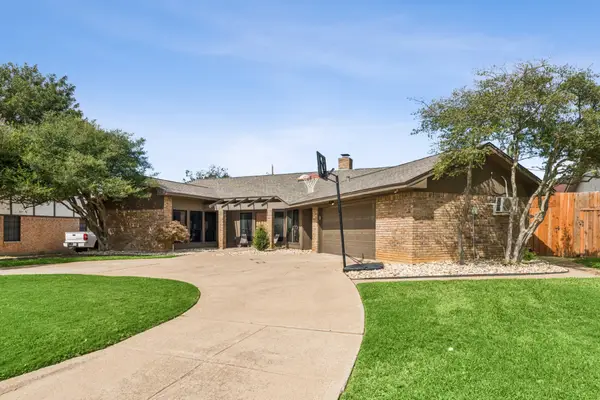 1905 Reverchon Drive, Arlington, TX 76017