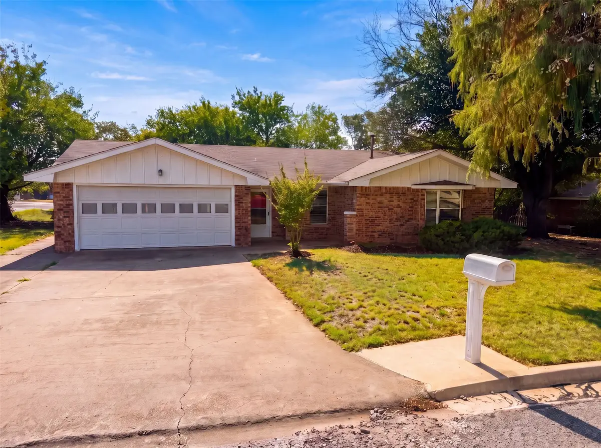 1509 Jefferson Street, Bowie, TX 76230 - #1