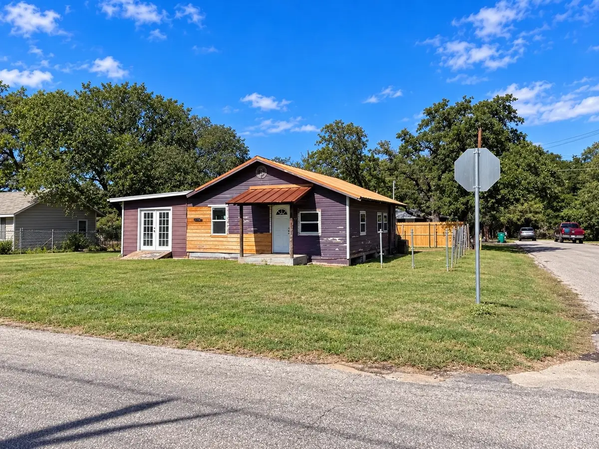 415 E Clifton Street, Stephenville, TX 76401 - #1