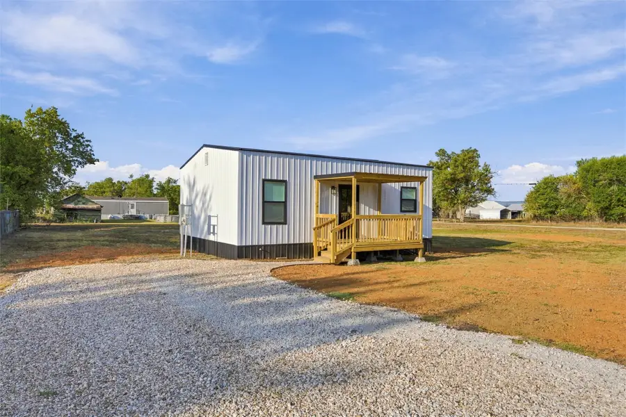 311 S Judge Hailey Drive, Lott, TX 76656 - #2