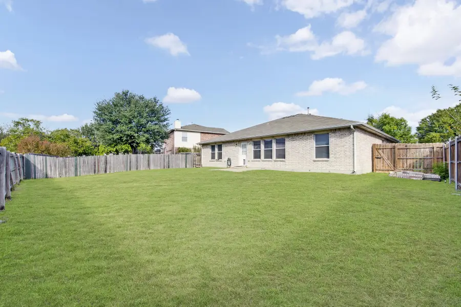 729 Raven Drive, Saginaw, TX 76131 - #3