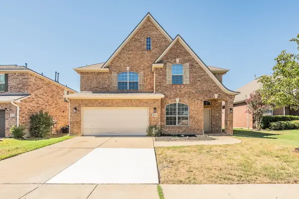 10305 Stoneside Trail, Fort Worth, TX 76244