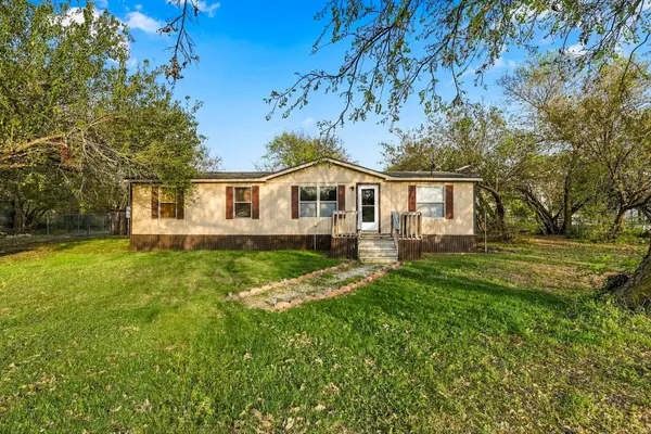 1250 Nutmeg Lane, Ponder, TX 76259