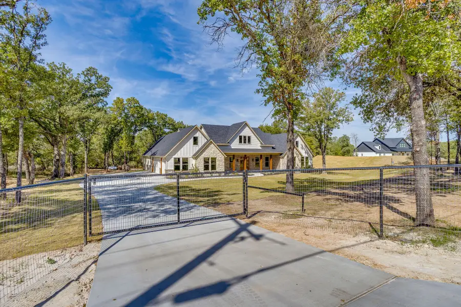 253 Zebrastone Way, Poolville, TX 76487 - #2
