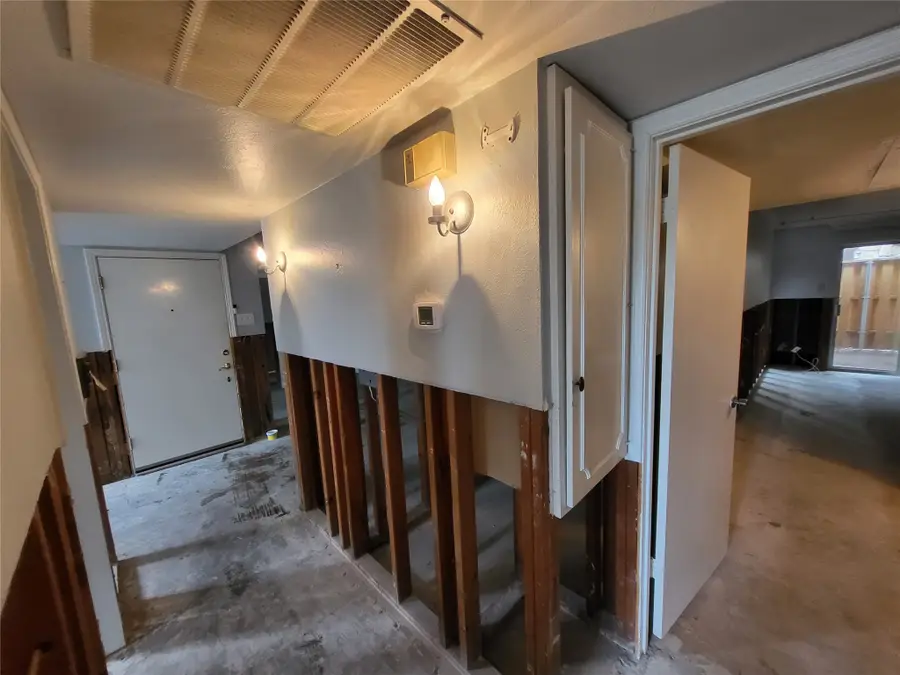 5821 Copperwood Lane #1126, Dallas, TX 75248 - #2