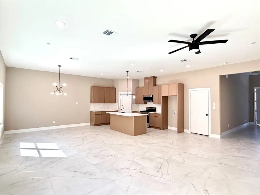 2390 Usman Drive, Irving, TX 75062 - #3