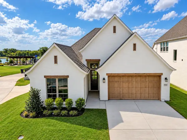 934 Sandpiper Drive, Aledo, TX 76008