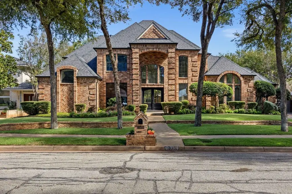 3509 Lake Tahoe Drive, Arlington, TX 76016 - #1