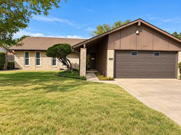 2806 Arcadia Lane, Carrollton, TX 75007