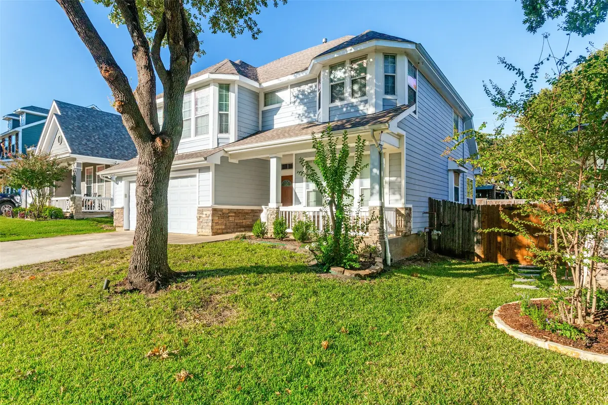1021 Honeysuckle, Grapevine, TX 76051 - #1