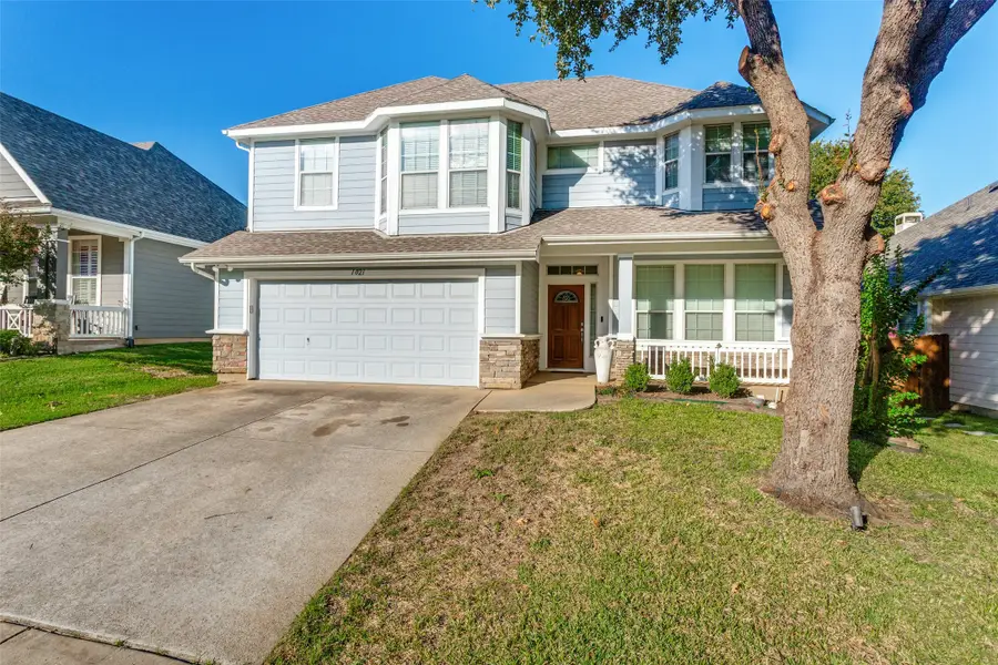1021 Honeysuckle, Grapevine, TX 76051 - #2
