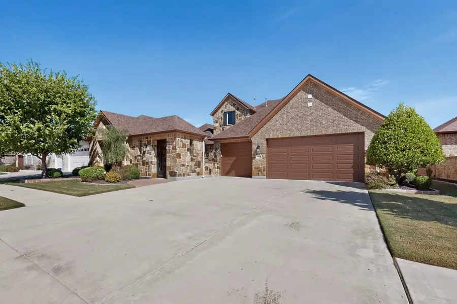 12204 Pepperidge Avenue, Denton, TX 76207 - #2