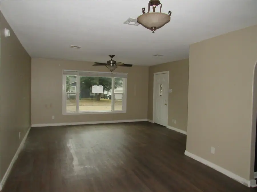 3129 Fadal Avenue, Waco, TX 76708 - #2