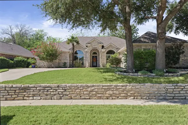 5589 Greenview Court, North Richland Hills, TX 76148