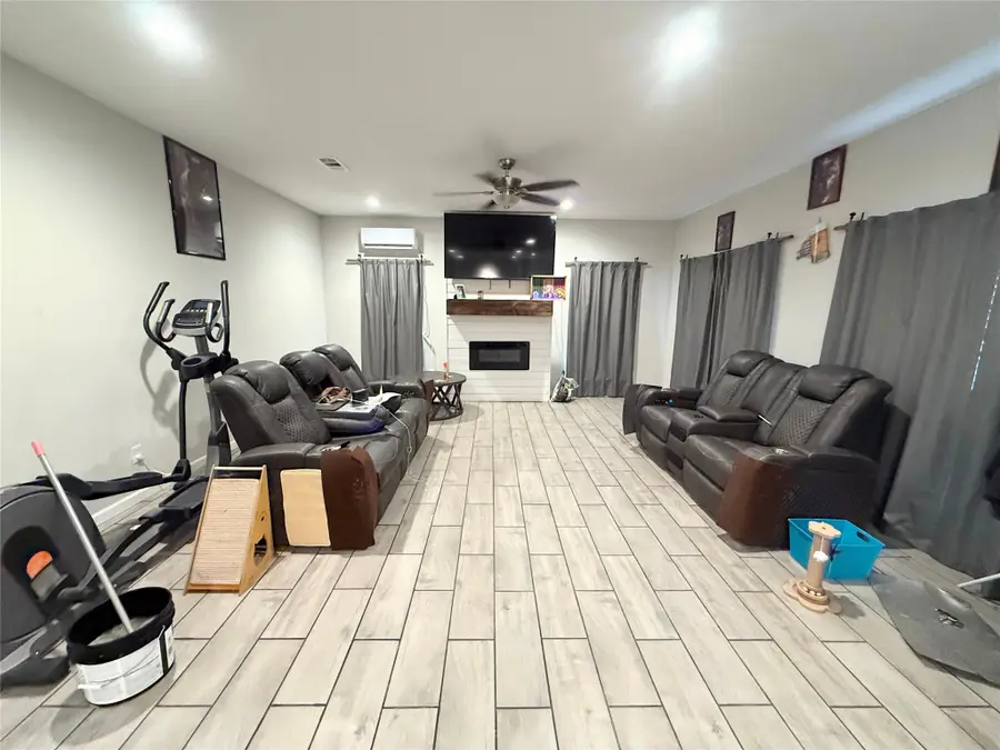 264 E 41st Street, San Angelo, TX 76903 - #2